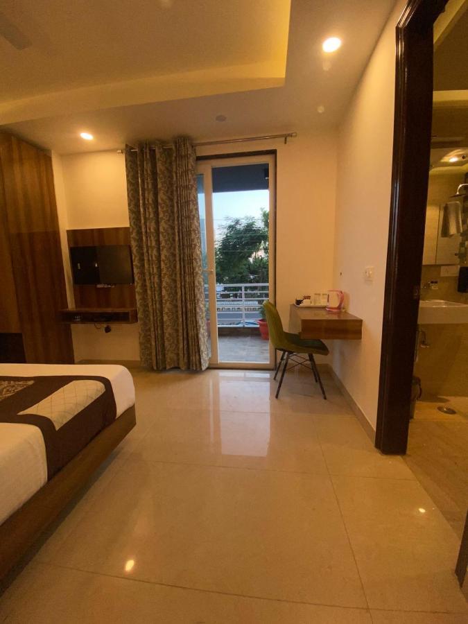Posh Residency Huda City Center Gurgaon Exterior foto