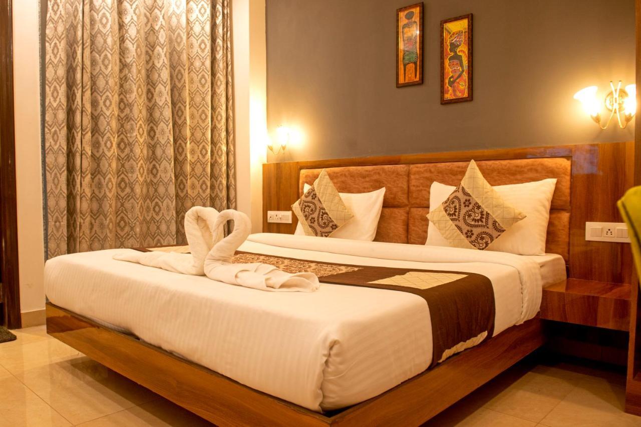 Posh Residency Huda City Center Gurgaon Exterior foto