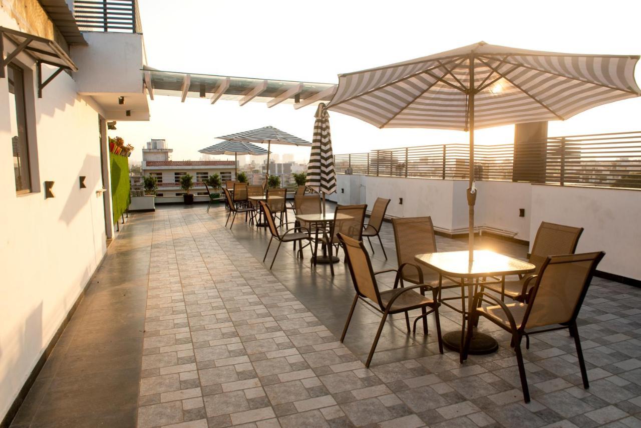 Posh Residency Huda City Center Gurgaon Exterior foto