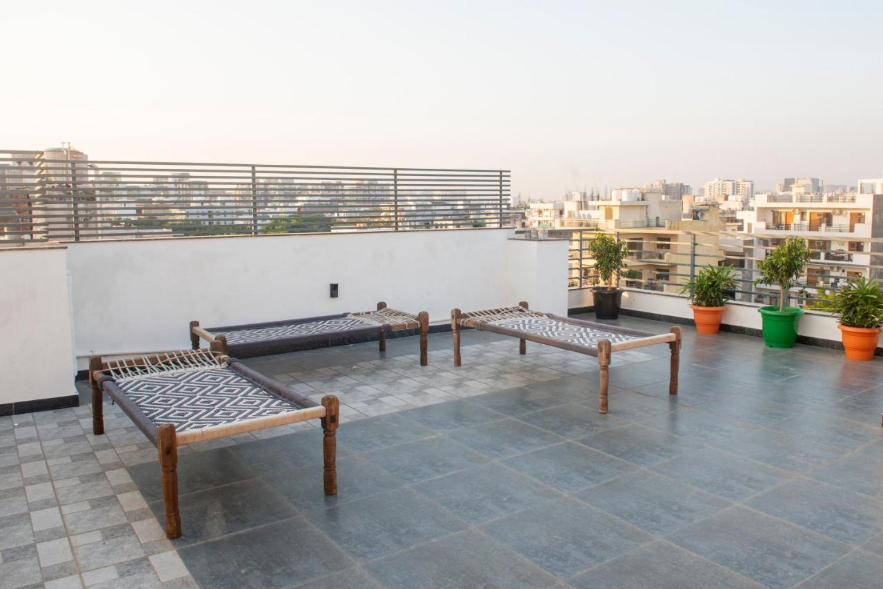 Posh Residency Huda City Center Gurgaon Exterior foto