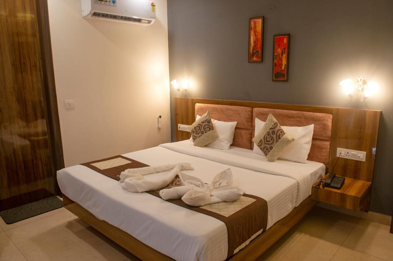 Posh Residency Huda City Center Gurgaon Exterior foto